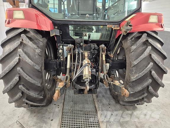 Case IH JX1100U الجرارات