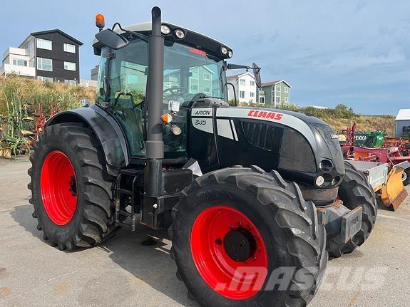 CLAAS 640 ARION الجرارات
