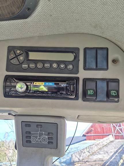 CLAAS Arion 640 الجرارات