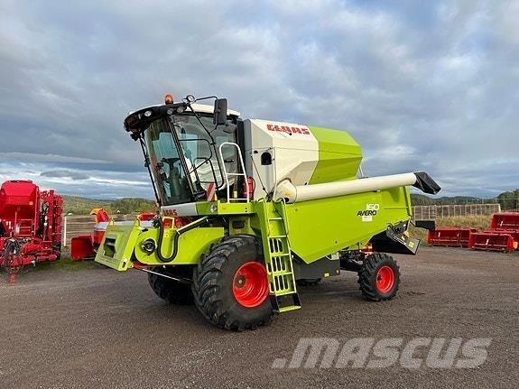 CLAAS Avero 160 حصادات