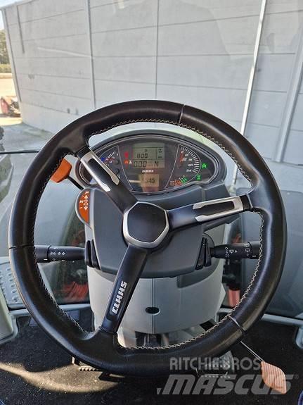 CLAAS AXION 830 الجرارات