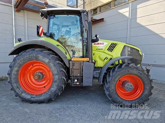 CLAAS AXION 830 الجرارات