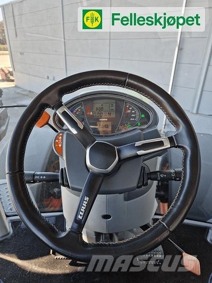 CLAAS AXION 830 الجرارات