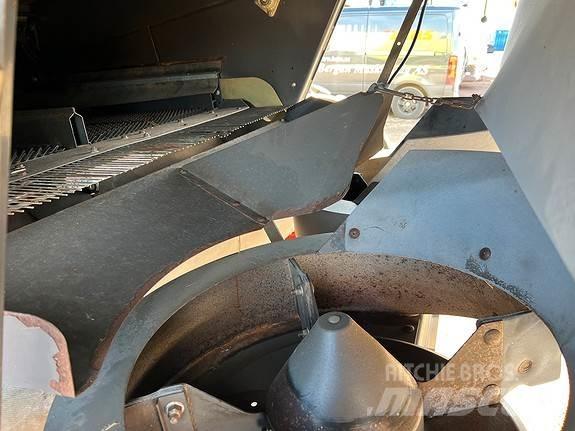 CLAAS Lexion 630 حصادات