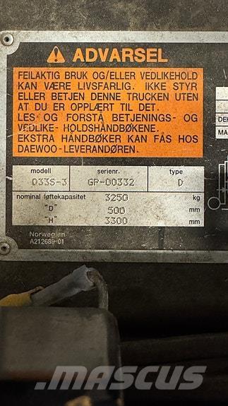 Daewoo D33S-3 شاحنات الديزل