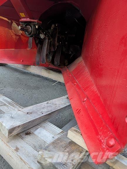 Dalen 2006 ماكينات الطرق والجليد الأخرى