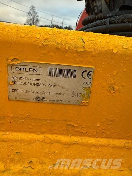 Dalen 2014 ماكينات الطرق والجليد الأخرى