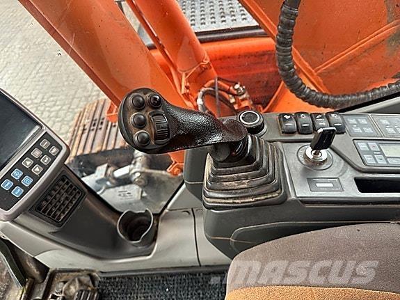 Doosan DX140LC حفارات زحافة