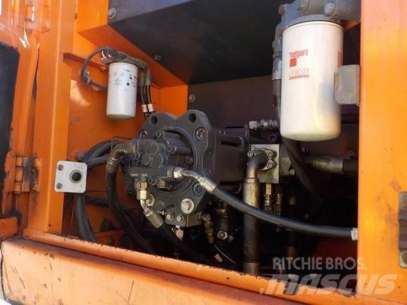 Doosan DX225LC-3 حفارات زحافة