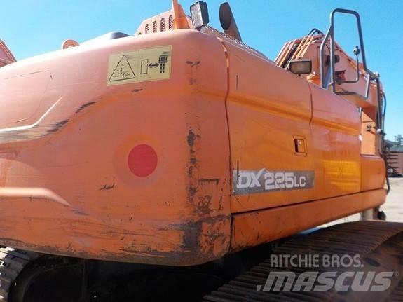 Doosan DX225LC-3 حفارات زحافة