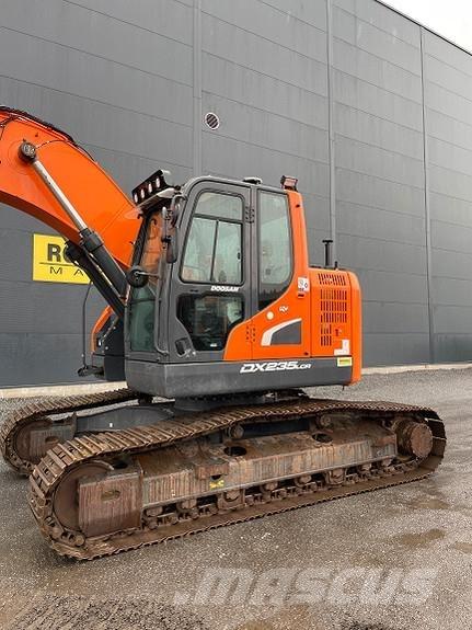 Doosan DX235LC-5 حفارات زحافة
