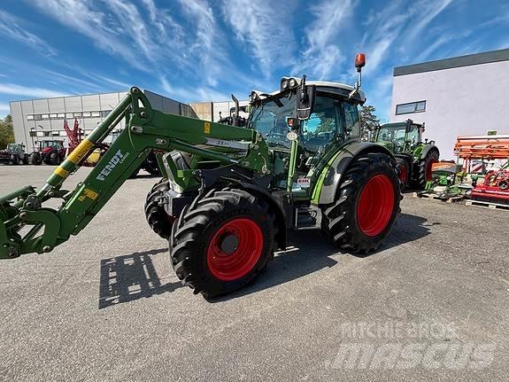 Fendt 211 الجرارات