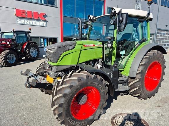 Fendt 211 الجرارات