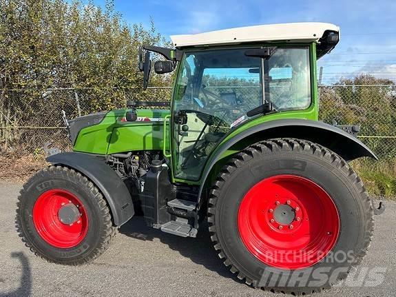 Fendt 211 Profi الجرارات