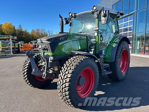Fendt 211 Profi الجرارات