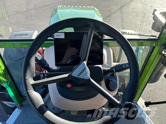 Fendt 211 Profi الجرارات