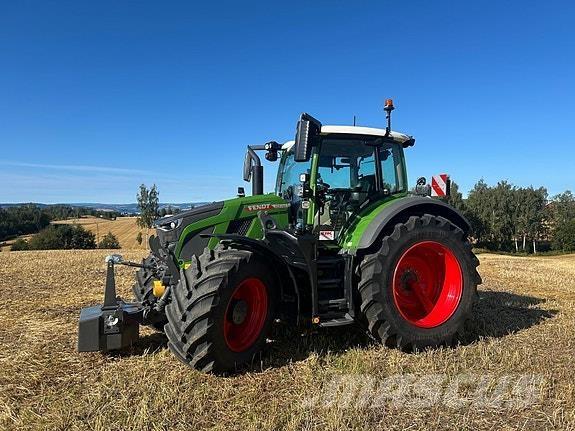 Fendt 620 VARIO الجرارات