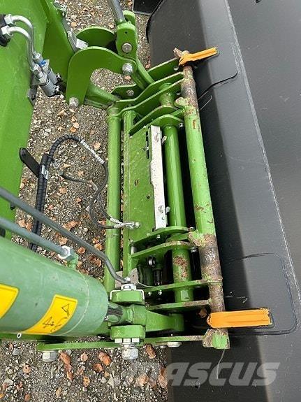 Fendt 724 VARIO الجرارات