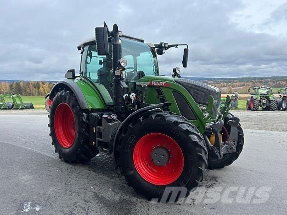 Fendt 724 VARIO الجرارات