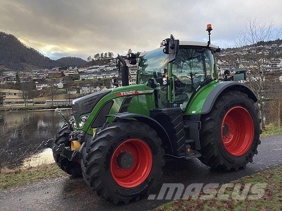 Fendt 724 VARIO الجرارات