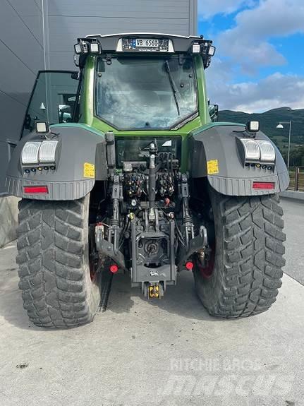 Fendt 828 Vario الجرارات