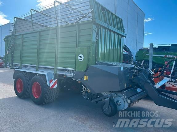 Fendt TIGO MR 40 معدات أخرى لحصاد العلف