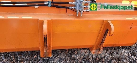 FMG SLK15 ماكينات الطرق والجليد الأخرى