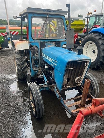 Ford 2600 الجرارات