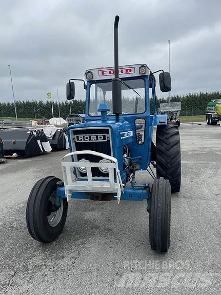 Ford 4600 الجرارات