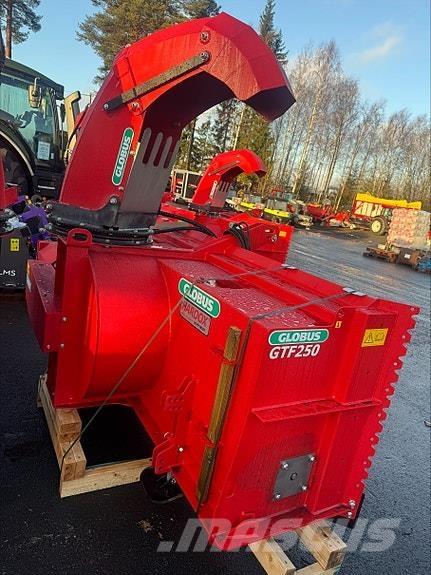 Globus 250 قاذفات الجليد