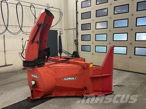 Globus GS 235 قاذفات الجليد