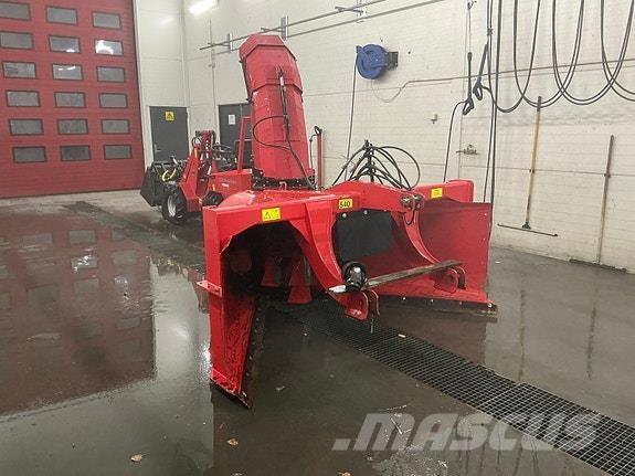 Globus GSF 255 قاذفات الجليد