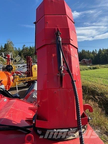 Globus GTF275 قاذفات الجليد