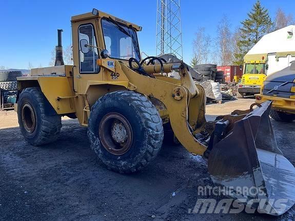 Hanomag 44D med HK. لوادر بعجل