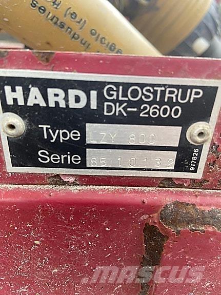 Hardi LZY 800 رشاشات ذاتية الحركة