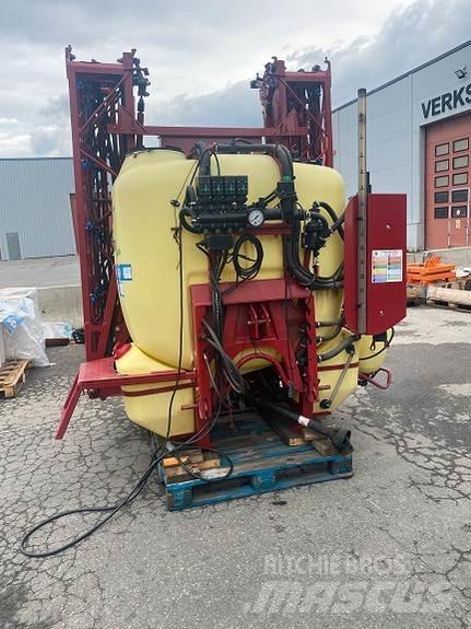 Hardi Master 1200 رشاشات ذاتية الحركة