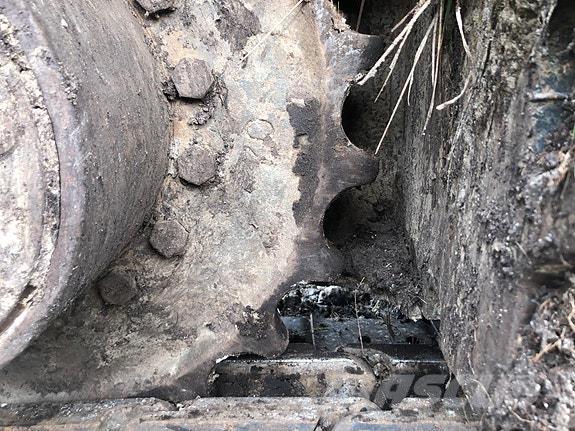 Hitachi ZX85US حفارات زحافة