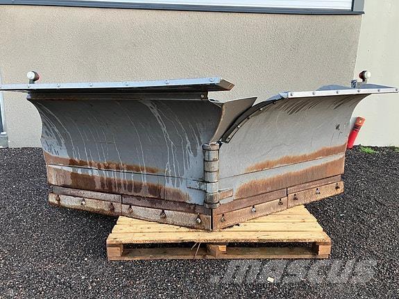 Holms KHV-3.2 حراثات ونصول الجليد