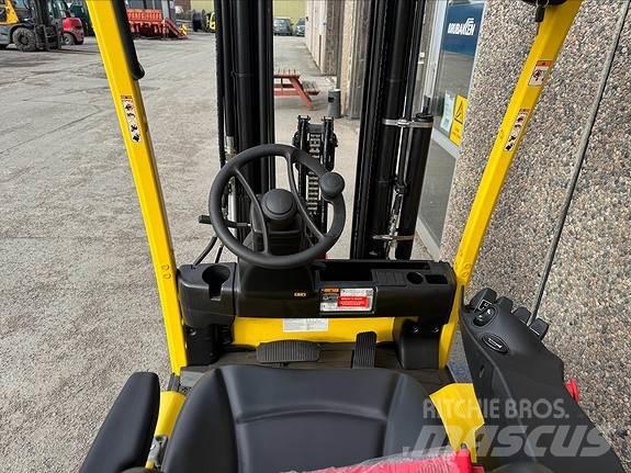 Hyster J16XNT SWB شاحنات الديزل