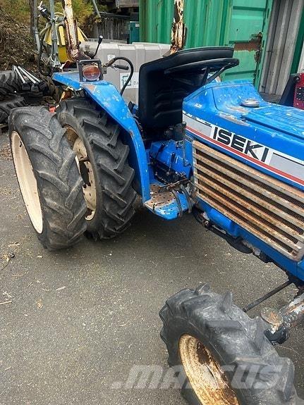 Iseki 3210 الجرارات