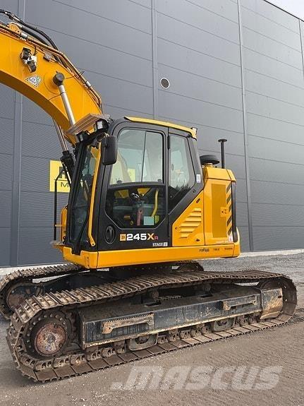 JCB 245XRL SV حفارات زحافة