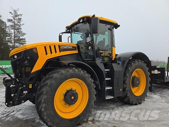 JCB Fastrac 8330 الجرارات