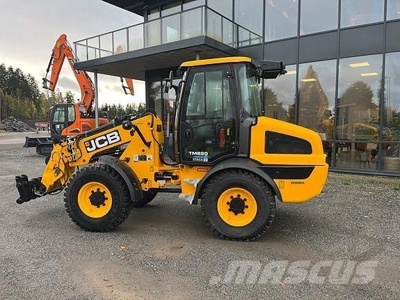 JCB TM220 لوادر بعجل