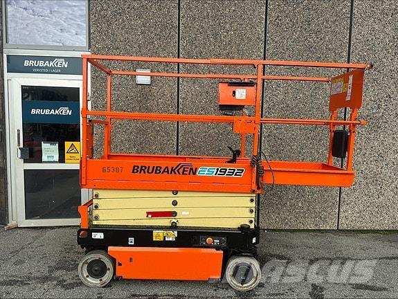 JLG 1932 ES 65387 رافعات ومنصات أخرى