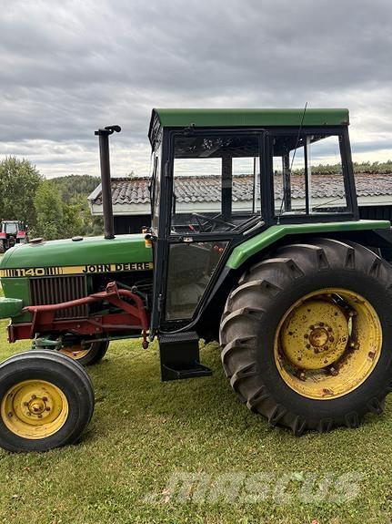 John Deere 1140 الجرارات