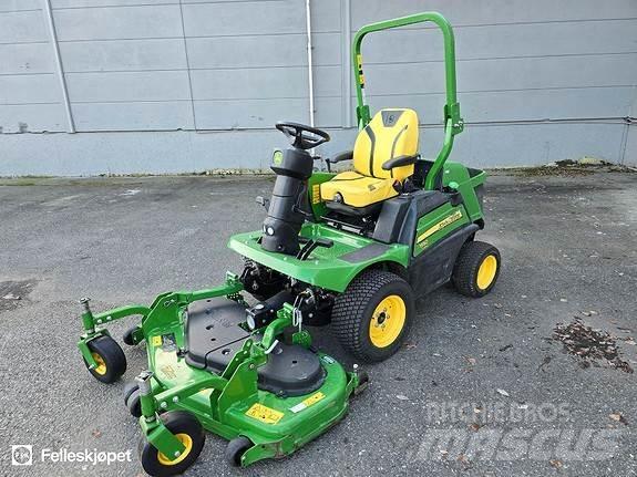John Deere 1550 ماكينات أخرى لتجهيز الأراضي
