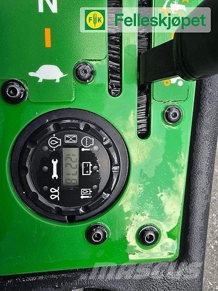 John Deere 1580 ماكينات أخرى لتجهيز الأراضي