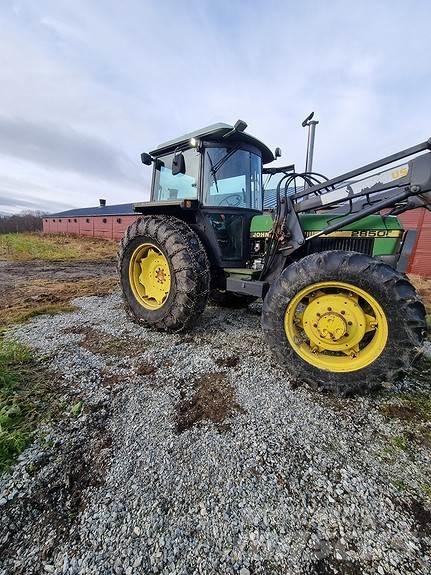 John Deere 2850 الجرارات