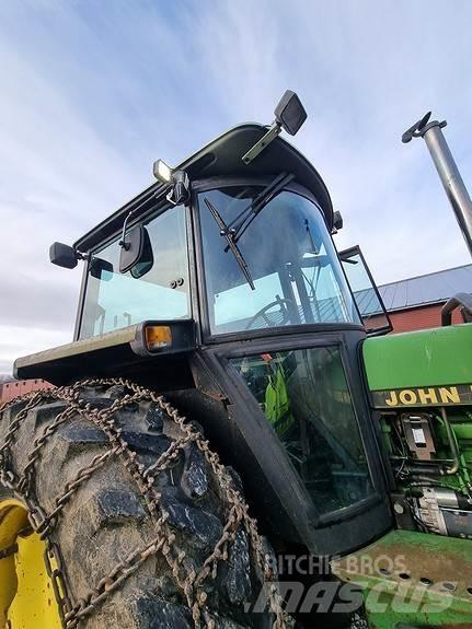 John Deere 2850 الجرارات