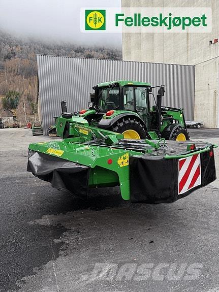 John Deere 328A معدات أخرى لحصاد العلف